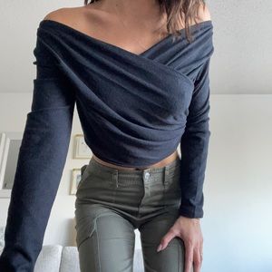 Oak and fort off the shoulder crop!